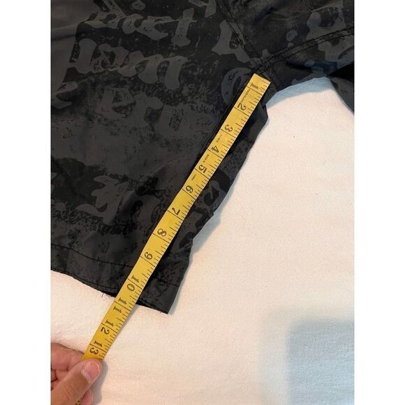 Blue Sol Black Winged Skull Board Shorts - 34 - Picture 8 of 8